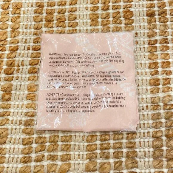 Brand New Tito’s Handmade Vodka Pink Bandana - Picture 7 of 8